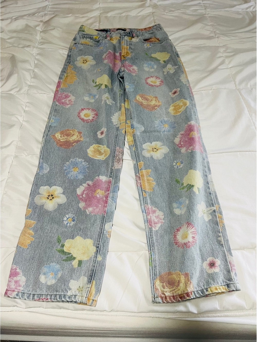 Wild Fable Flowers High Rise Relaxed Straight Leg Jeans 28” x 32” Size 2 Boho
